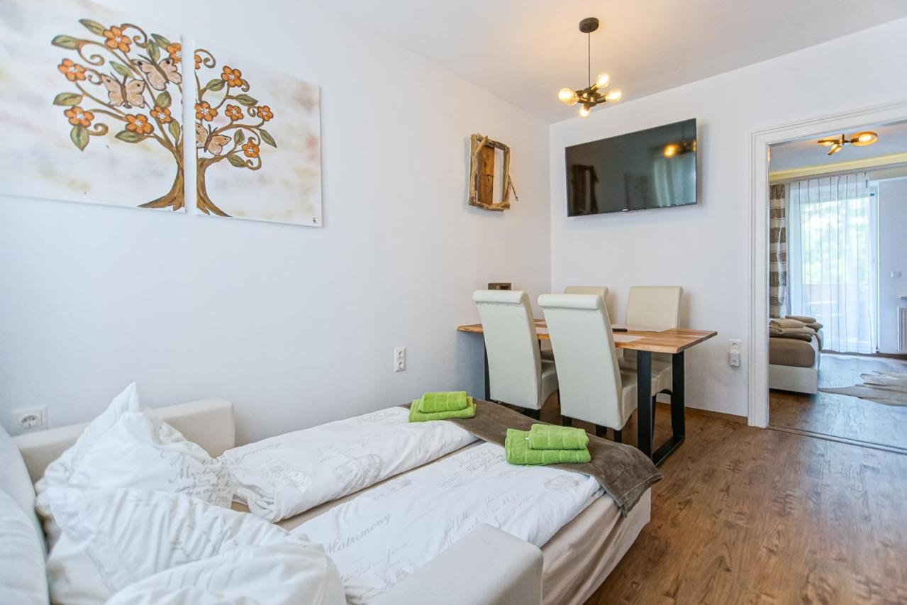 Auszeit Steiraland 7 Mit Ueberdachten Balkon Und Parkplatz Leoben  Exterior photo